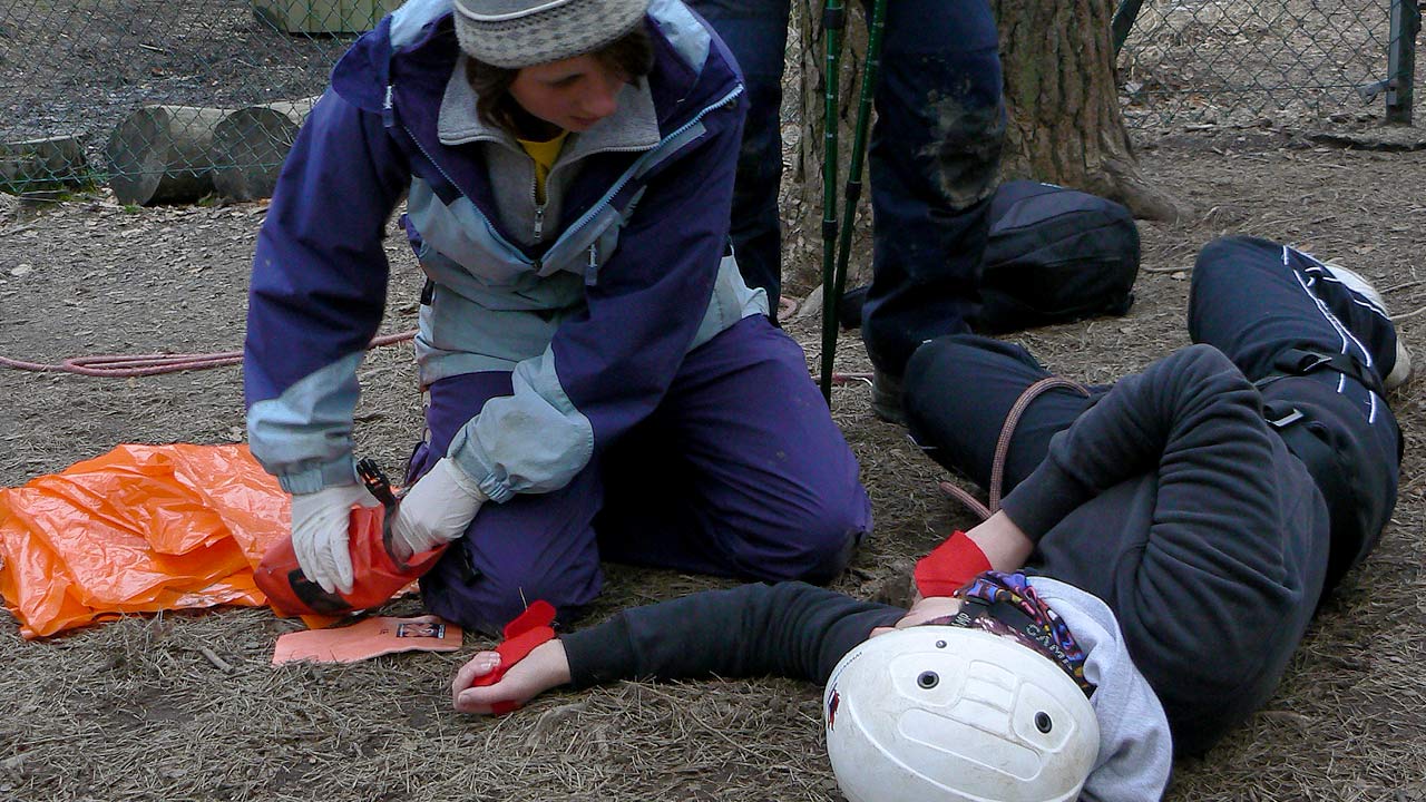 outdoor first aid hr course