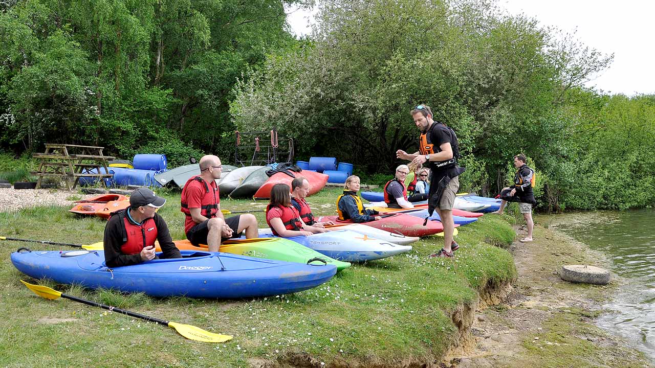 beginner kayaking courses lessons sussex