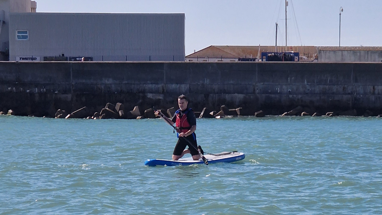 corporate paddleboard experience brighton